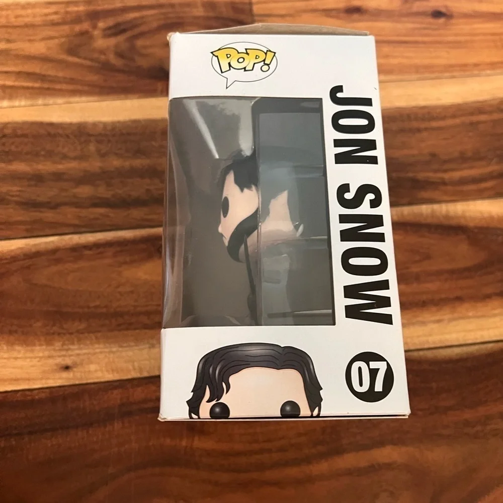 NWT NIB Funko Pop! Jon Snow 07 Game Of Thrones Vinyl Figure